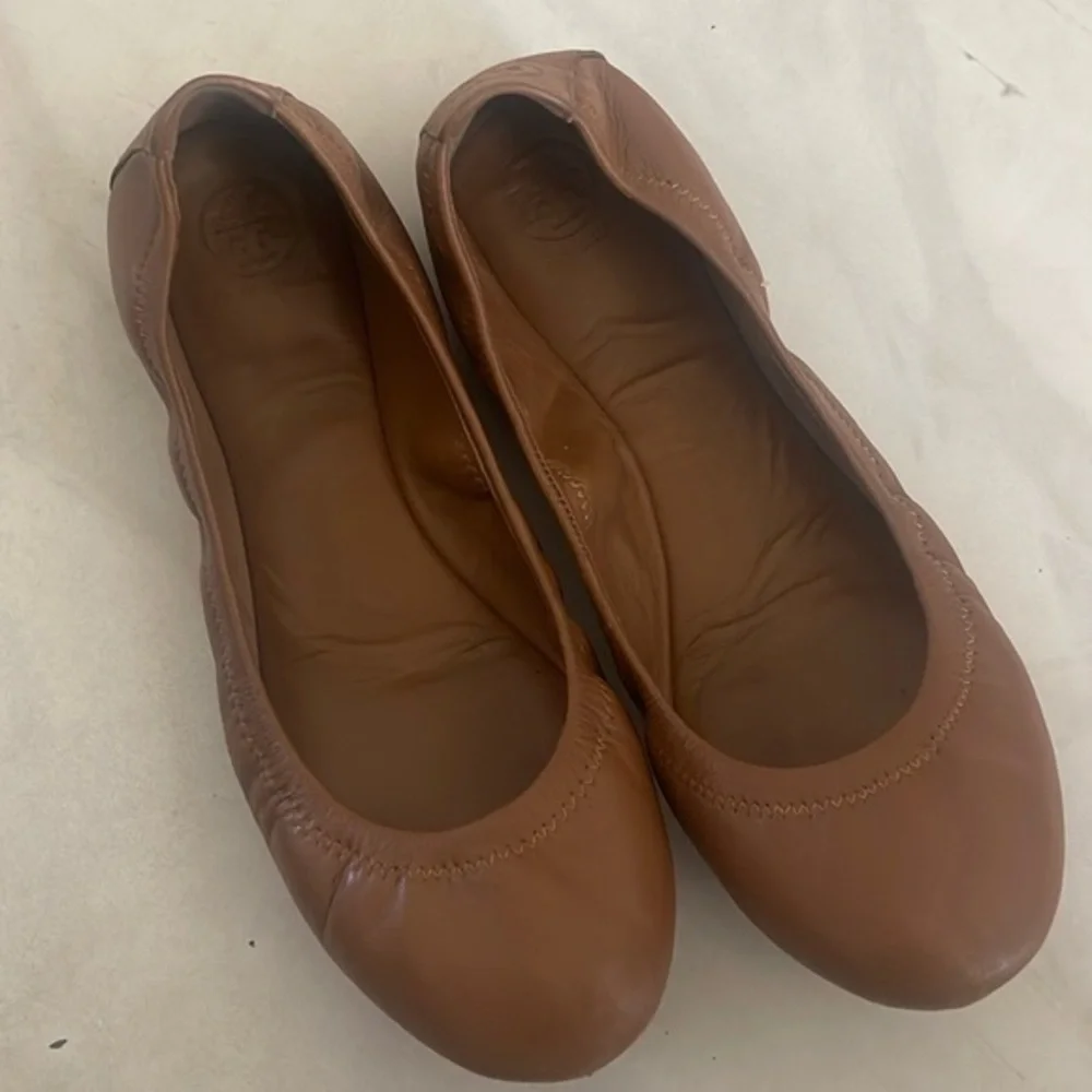 Tory Burch Eddie Ballet Flats Leather in Camel Size 8